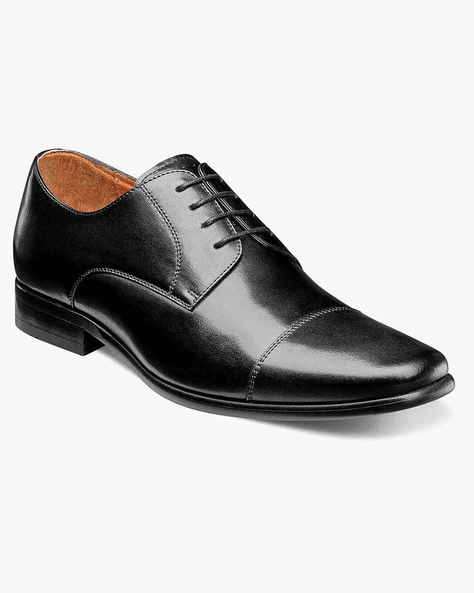 Florsheim Postino Cap Toe Oxford in Black | Rainwater display picture 2