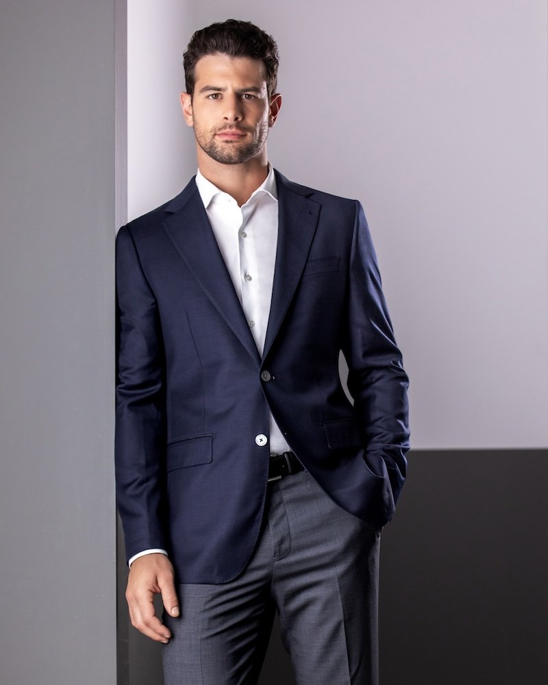 Rainwater's Blazer 100% Wool Mother of Pearl Buttons Slim Fit in Navy